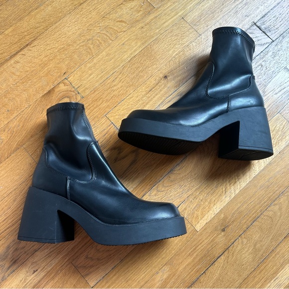 NEW Madden Girl Grace Platform Chelsea Boots | Square Toe Block Heel Boots - Picture 7 of 7